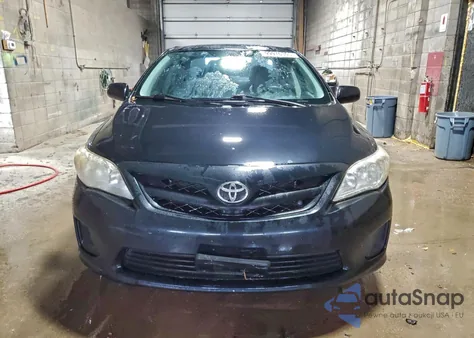 2011 Toyota Corolla Base z USA, uszkodzony, nr VIN JTDBU4EE4BJ088167